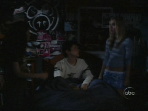 Charmed-Online_dot_nl-8SimpleRules-1x08-0386.jpg
