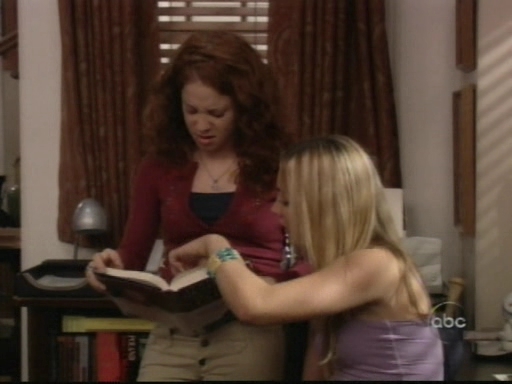 Charmed-Online_dot_nl-8SimpleRules-1x08-0406.jpg