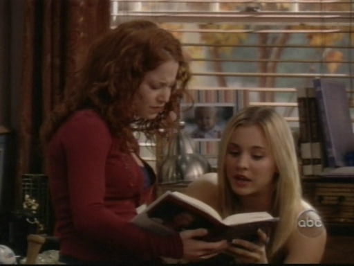 Charmed-Online_dot_nl-8SimpleRules-1x08-0426.jpg