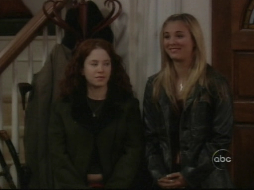 Charmed-Online_dot_nl-8SimpleRules-1x08-0590.jpg