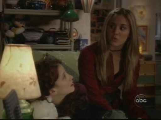Charmed-Online_dot_nl-8SimpleRules-1x09-0568.jpg