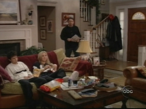 Charmed-Online_dot_nl-8SimpleRules-1x09-0644.jpg