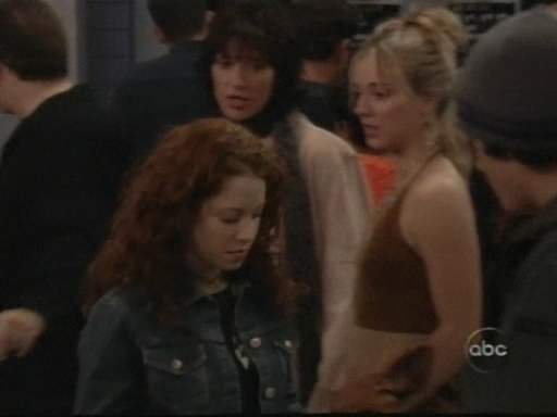 Charmed-Online_dot_nl-8SimpleRules-1x09-0791.jpg