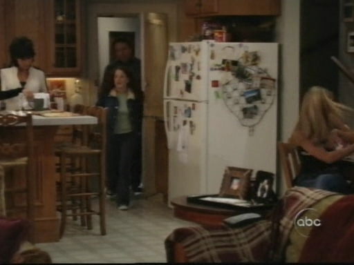 Charmed-Online_dot_nl-8SimpleRules-1x10-0672.jpg