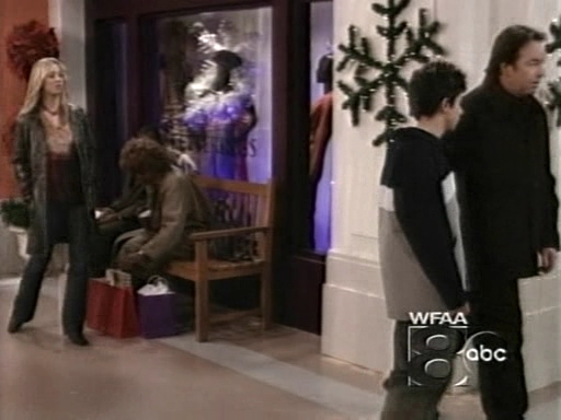 Charmed-Online_dot_nl-8SimpleRules-1x12-0699.jpg