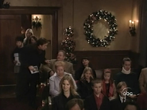 Charmed-Online_dot_nl-8SimpleRules-1x12-0900.jpg