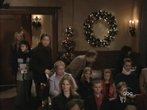 Charmed-Online_dot_nl-8SimpleRules-1x12-0903.jpg