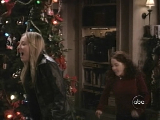 Charmed-Online_dot_nl-8SimpleRules-1x12-1124.jpg