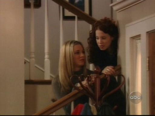 Charmed-Online_dot_nl-8SimpleRules-1x13-0396.jpg