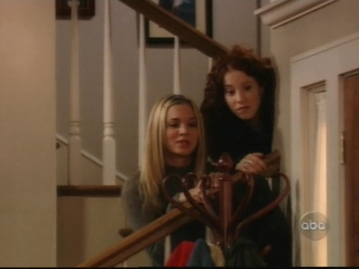 Charmed-Online_dot_nl-8SimpleRules-1x13-0397.jpg