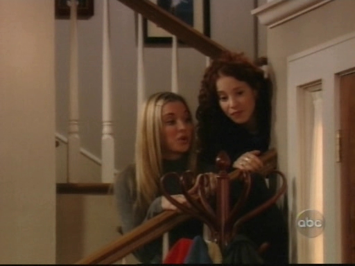 Charmed-Online_dot_nl-8SimpleRules-1x13-0403.jpg