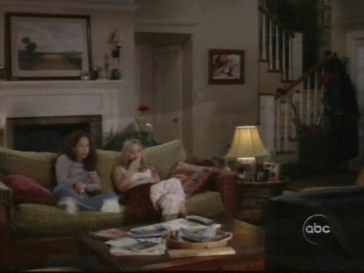 Charmed-Online_dot_nl-8SimpleRules-1x13-0798.jpg