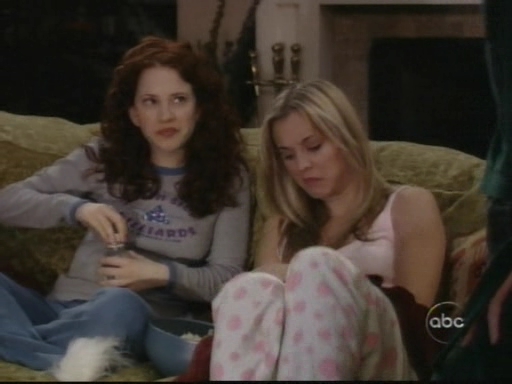 Charmed-Online_dot_nl-8SimpleRules-1x13-0813.jpg