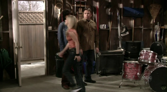 Charmed-Online_dot_nl-8SimpleRules-1x17-0627.jpg