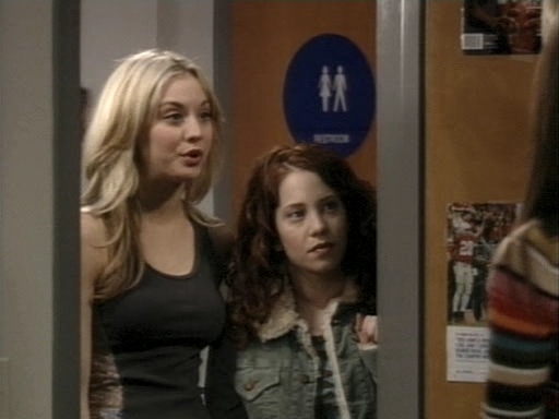 Charmed-Online_dot_nl-8SimpleRules-1x18-0563.jpg