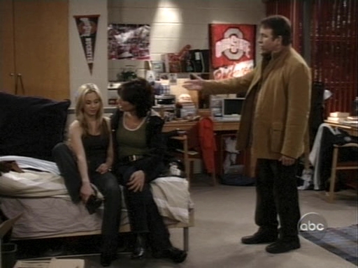 Charmed-Online_dot_nl-8SimpleRules-1x18-1095.jpg