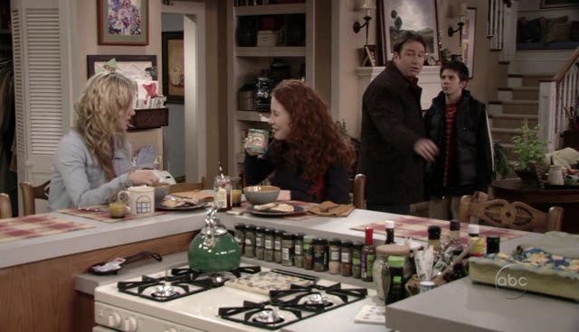 Charmed-Online_dot_nl-8SimpleRules-1x19-0055.jpg