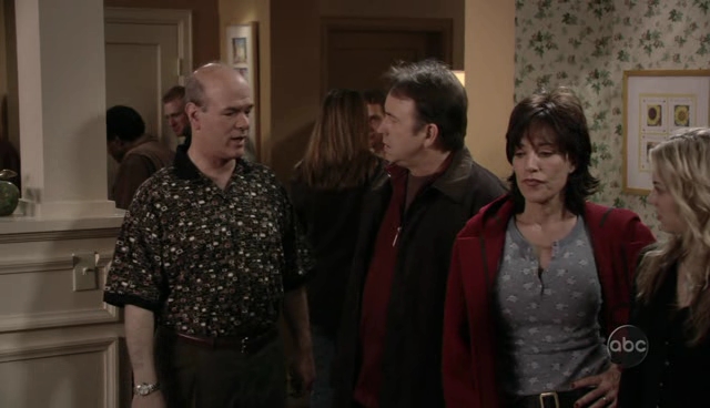 Charmed-Online_dot_nl-8SimpleRules-1x19-0349.jpg