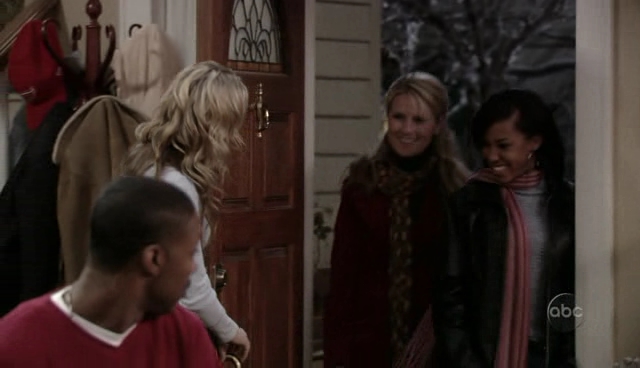 Charmed-Online_dot_nl-8SimpleRules-1x19-0916.jpg