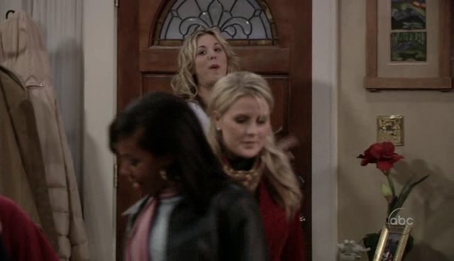 Charmed-Online_dot_nl-8SimpleRules-1x19-0920.jpg