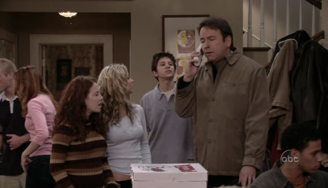 Charmed-Online_dot_nl-8SimpleRules-1x19-0988.jpg