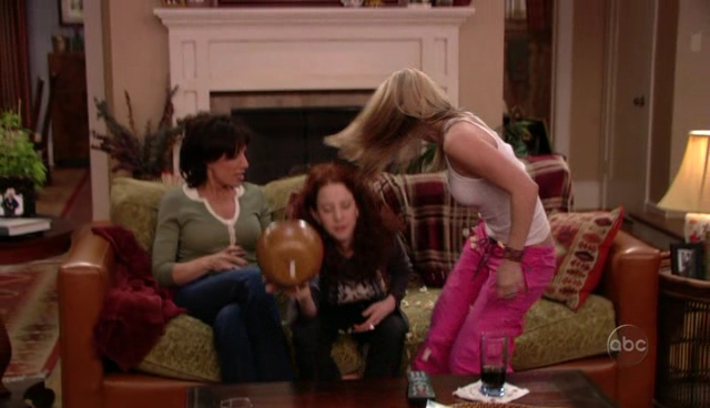 Charmed-Online_dot_nl-8SimpleRules-1x20-1055.jpg
