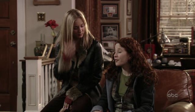 Charmed-Online_dot_nl-8SimpleRules-1x21-0299.jpg