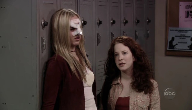Charmed-Online_dot_nl-8SimpleRules-1x21-0927.jpg