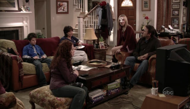Charmed-Online_dot_nl-8SimpleRules-1x21-0999.jpg