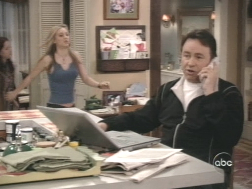 Charmed-Online_dot_nl-8SimpleRules-1x23-0243.jpg