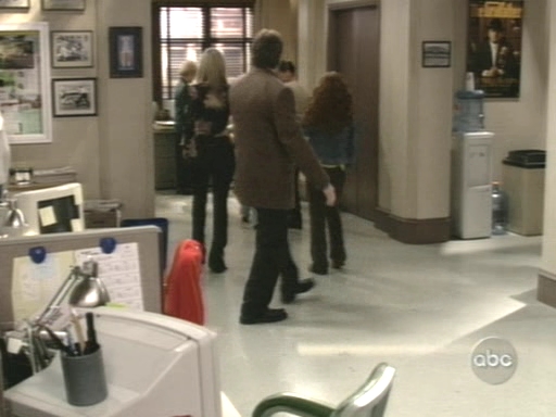 Charmed-Online_dot_nl-8SimpleRules-1x24-0330.jpg