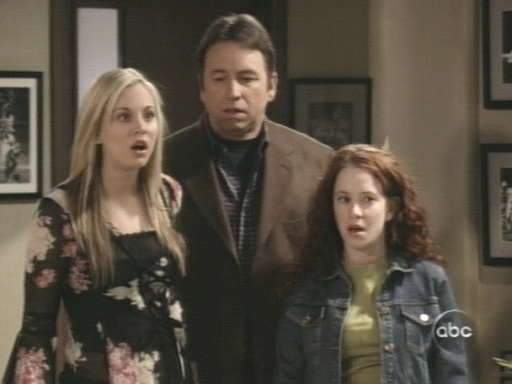 Charmed-Online_dot_nl-8SimpleRules-1x24-0574.jpg