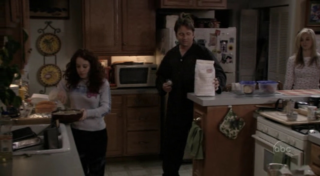 Charmed-Online_dot_nl-8SimpleRules-1x25-0448.jpg