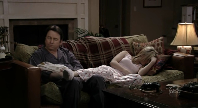 Charmed-Online_dot_nl-8SimpleRules-1x25-0553.jpg