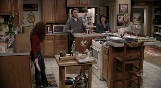 Charmed-Online_dot_nl-8SimpleRules-1x25-0688.jpg