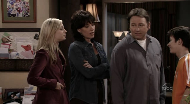Charmed-Online_dot_nl-8SimpleRules-1x25-0915.jpg