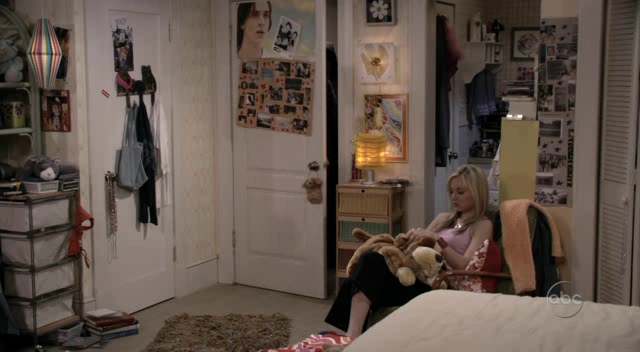 Charmed-Online_dot_nl-8SimpleRules-1x25-0964.jpg