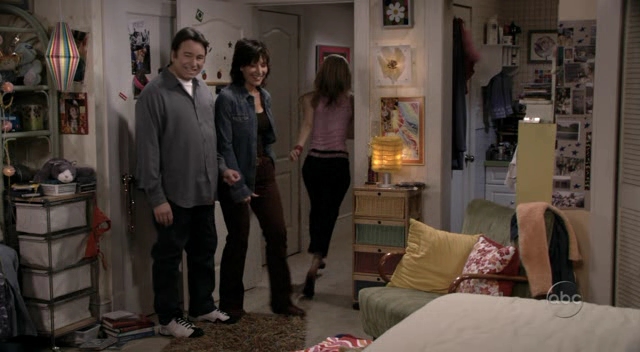 Charmed-Online_dot_nl-8SimpleRules-1x25-1016.jpg