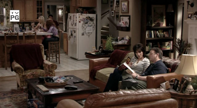 Charmed-Online_dot_nl-8SimpleRules-1x26-0000.jpg