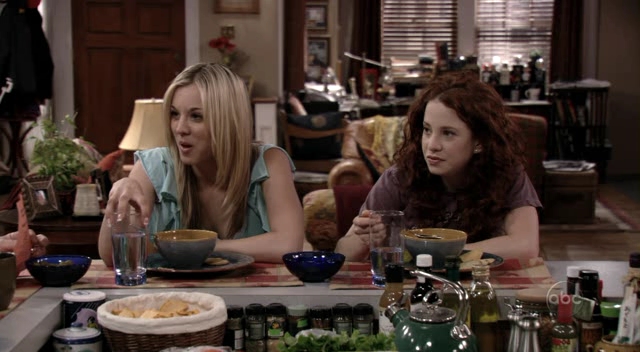 Charmed-Online_dot_nl-8SimpleRules-1x26-0812.jpg