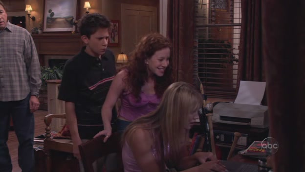 Charmed-Online-dot-nl_8SimpleRules-2x01-0120.jpg