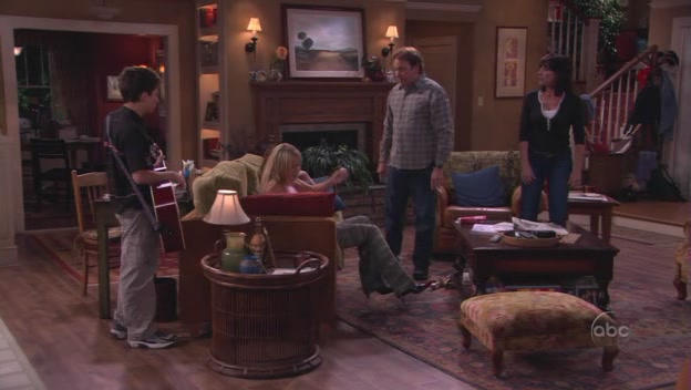 Charmed-Online-dot-nl_8SimpleRules-2x01-0320.jpg