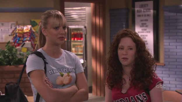Charmed-Online-dot-nl_8SimpleRules-2x01-0915.jpg