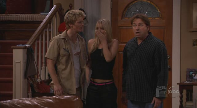 Charmed-Online-dot-nl_8SimpleRules-2x03-0903.jpg
