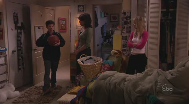 Charmed-Online-dot-nl_8SimpleRules-2x07-0451.jpg