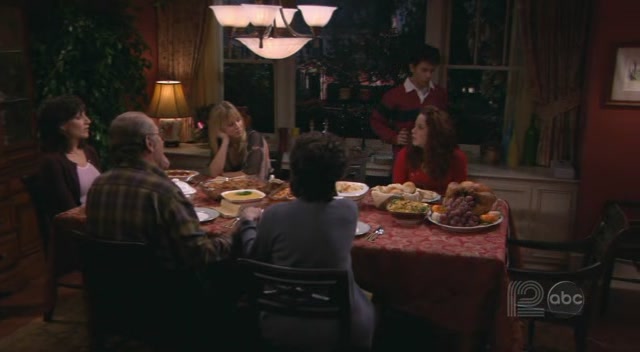 Charmed-Online-dot-nl_8SimpleRules-2x08-1205.jpg