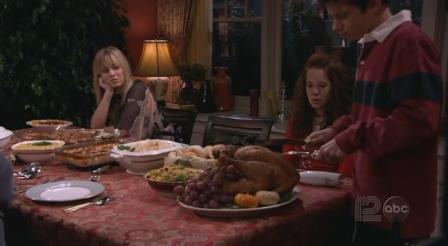 Charmed-Online-dot-nl_8SimpleRules-2x08-1210.jpg