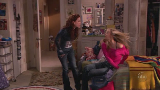 Charmed-Online-dot-nl_8SimpleRules-2x11-3204.jpg Charmed-Online-dot-nl_8SimpleRules-2x11-3204.jpg