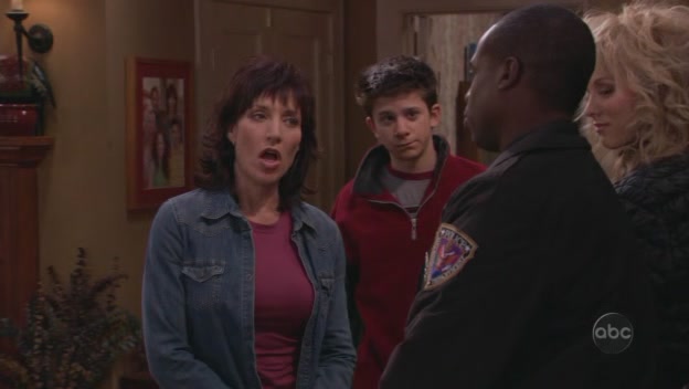 Charmed-Online-dot-nl_8SimpleRules-2x12-7214.jpg