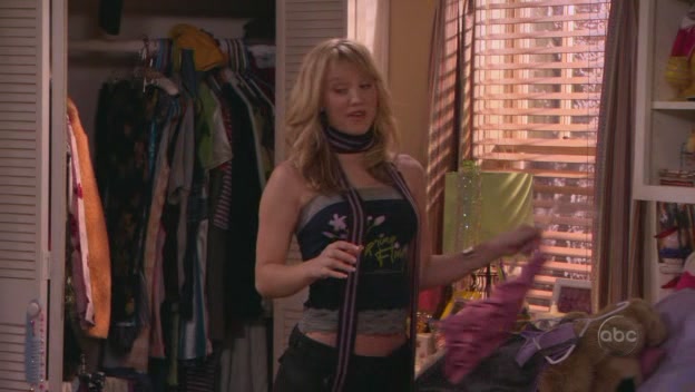 Charmed-Online-dot-nl_8SimpleRules-2x13-7780.jpg